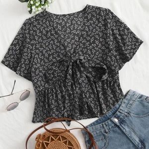 womens tie front floral print blouse!